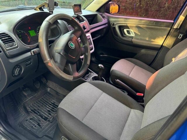 Синий Шкода Фабия, объемом двигателя 1.4 л и пробегом 292 тыс. км за 4390 $, фото 9 на Automoto.ua