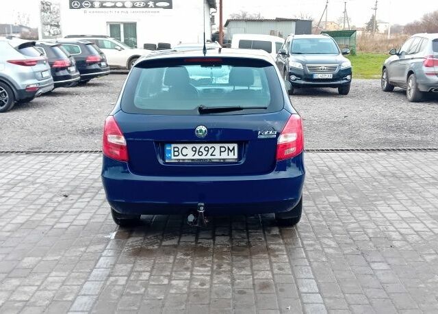 Синий Шкода Фабия, объемом двигателя 1.2 л и пробегом 222 тыс. км за 4500 $, фото 4 на Automoto.ua