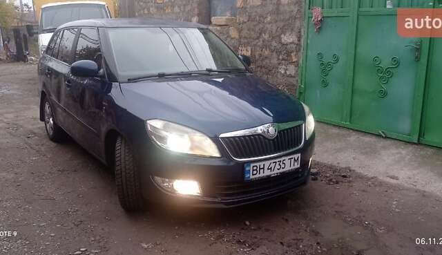 Синий Шкода Фабия, объемом двигателя 1.2 л и пробегом 250 тыс. км за 3400 $, фото 9 на Automoto.ua