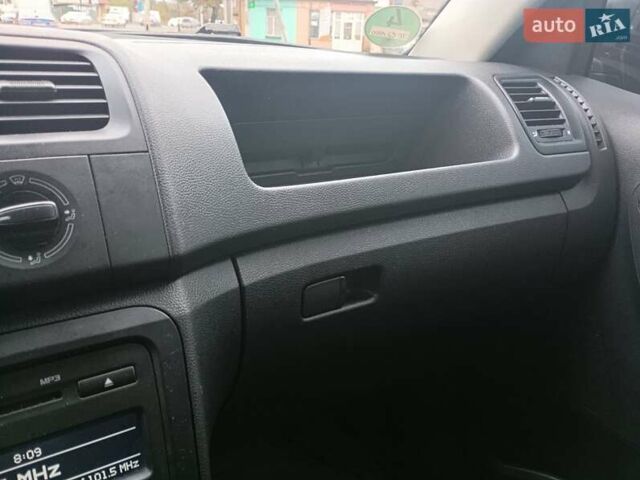 Шкода Фабия 2010 в Виннице на Automoto.ua Синий Шкода Фабия, объемом двигателя 1.2 л и пробегом 240 тыс. км за 4700 $, фото 12 на Automoto.ua