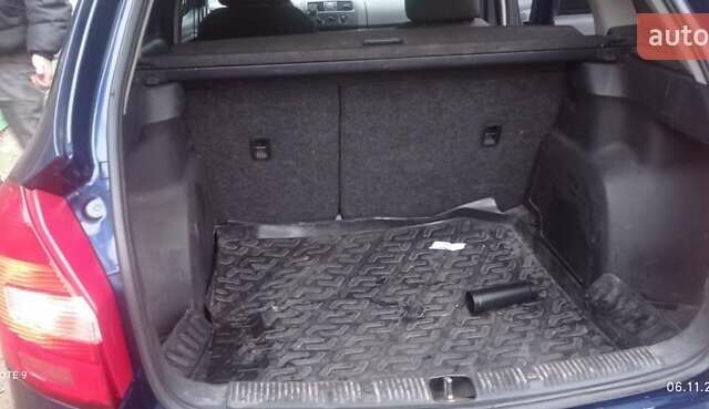 Синий Шкода Фабия, объемом двигателя 1.2 л и пробегом 250 тыс. км за 3400 $, фото 11 на Automoto.ua