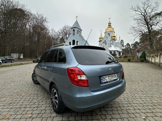 Синій Шкода Фабія, об'ємом двигуна 1.6 л та пробігом 230 тис. км за 5700 $, фото 3 на Automoto.ua