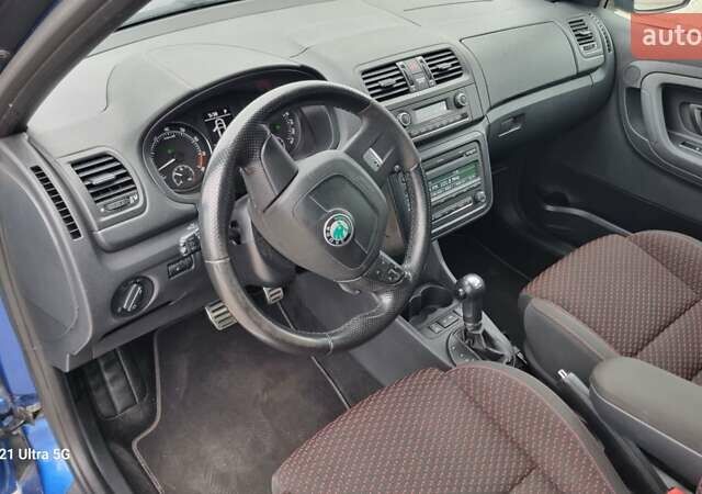 Синий Шкода Фабия, объемом двигателя 1.4 л и пробегом 222 тыс. км за 8100 $, фото 9 на Automoto.ua