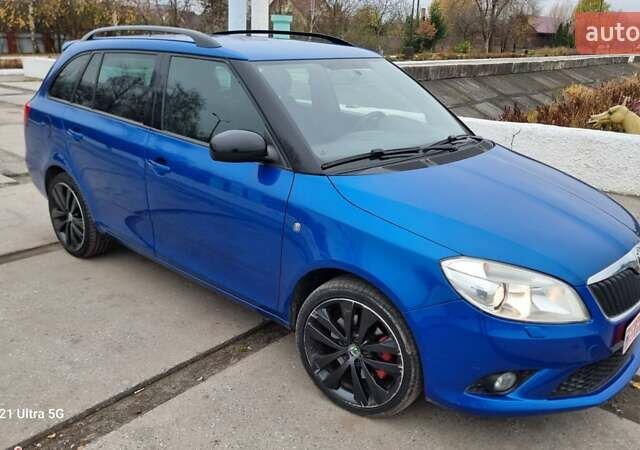 Синий Шкода Фабия, объемом двигателя 1.4 л и пробегом 222 тыс. км за 8100 $, фото 6 на Automoto.ua