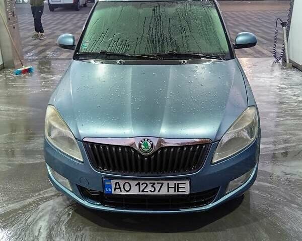 Шкода Фабия 2010 в Ужгороде на Automoto.ua Синий Шкода Фабия, объемом двигателя 1.2 л и пробегом 242 тыс. км за 3600 $, фото 13 на Automoto.ua