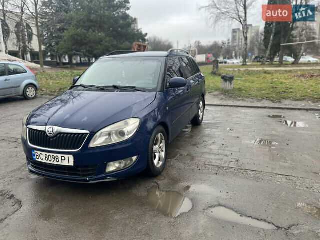 Синий Шкода Фабия, объемом двигателя 1.2 л и пробегом 254 тыс. км за 4900 $, фото 5 на Automoto.ua
