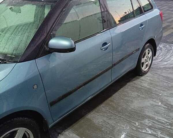 Шкода Фабия 2010 в Ужгороде на Automoto.ua Синий Шкода Фабия, объемом двигателя 1.2 л и пробегом 242 тыс. км за 3600 $, фото 10 на Automoto.ua