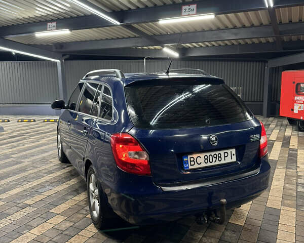 Синий Шкода Фабия, объемом двигателя 1.2 л и пробегом 255 тыс. км за 4250 $, фото 4 на Automoto.ua