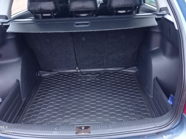 Синий Шкода Фабия, объемом двигателя 1.6 л и пробегом 235 тыс. км за 5600 $, фото 3 на Automoto.ua