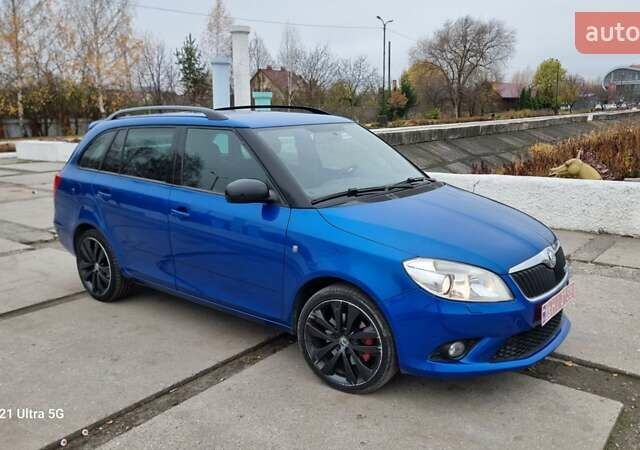 Синий Шкода Фабия, объемом двигателя 1.4 л и пробегом 222 тыс. км за 8100 $, фото 4 на Automoto.ua