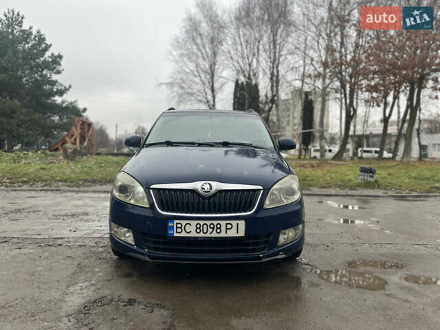 Синий Шкода Фабия, объемом двигателя 1.2 л и пробегом 254 тыс. км за 4900 $, фото 4 на Automoto.ua