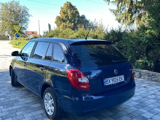 Синий Шкода Фабия, объемом двигателя 1.6 л и пробегом 209 тыс. км за 5450 $, фото 1 на Automoto.ua