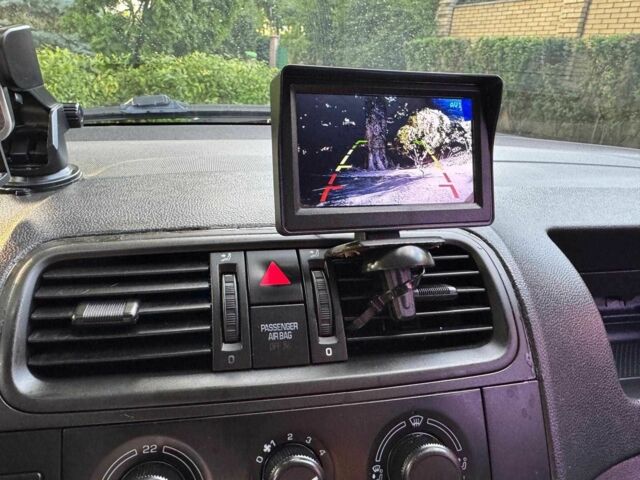 Синий Шкода Фабия, объемом двигателя 1.4 л и пробегом 292 тыс. км за 4390 $, фото 12 на Automoto.ua