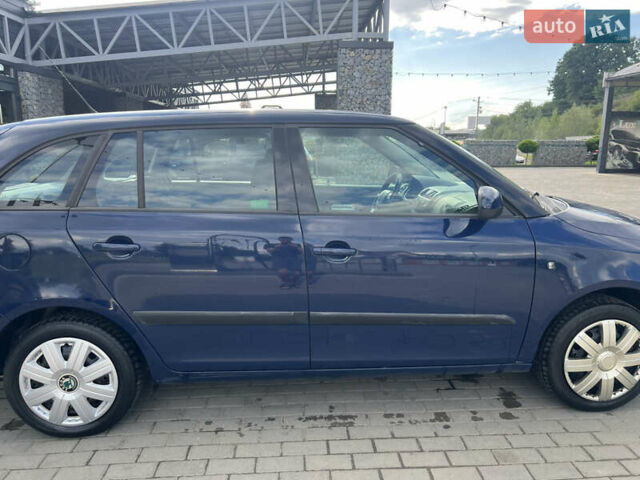 Синій Шкода Фабія, об'ємом двигуна 1.6 л та пробігом 214 тис. км за 5400 $, фото 7 на Automoto.ua