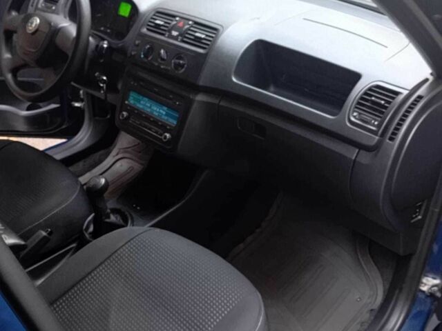 Шкода Фабия 2010 в Виннице на Automoto.ua Синий Шкода Фабия, объемом двигателя 1.2 л и пробегом 204 тыс. км за 4600 $, фото 10 на Automoto.ua