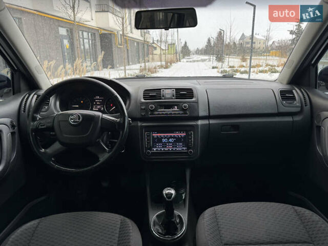 Синий Шкода Фабия, объемом двигателя 1.2 л и пробегом 255 тыс. км за 4350 $, фото 26 на Automoto.ua