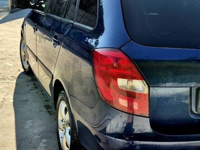 Синий Шкода Фабия, объемом двигателя 1.2 л и пробегом 300 тыс. км за 5200 $, фото 11 на Automoto.ua