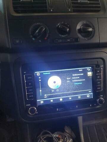 Синій Шкода Фабія, об'ємом двигуна 1.2 л та пробігом 328 тис. км за 4500 $, фото 5 на Automoto.ua