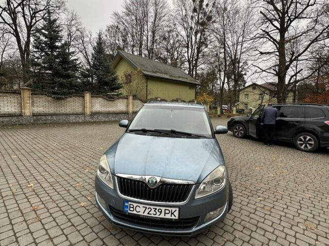 Синій Шкода Фабія, об'ємом двигуна 1.6 л та пробігом 230 тис. км за 5700 $, фото 1 на Automoto.ua