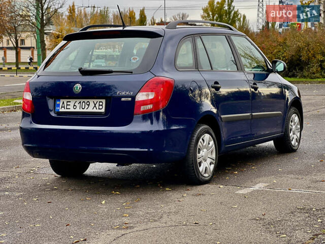 Шкода Фабия 2011 в Кривом Роге на Automoto.ua Синий Шкода Фабия, объемом двигателя 1.6 л и пробегом 216 тыс. км за 5999 $, фото 3 на Automoto.ua