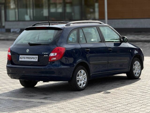 Шкода Фабия 2011 в Кривом Роге на Automoto.ua Синий Шкода Фабия, объемом двигателя 1.6 л и пробегом 216 тыс. км за 6100 $, фото 6 на Automoto.ua