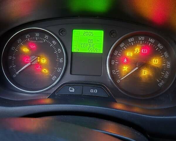 Синій Шкода Фабія, об'ємом двигуна 1.2 л та пробігом 430 тис. км за 4500 $, фото 15 на Automoto.ua