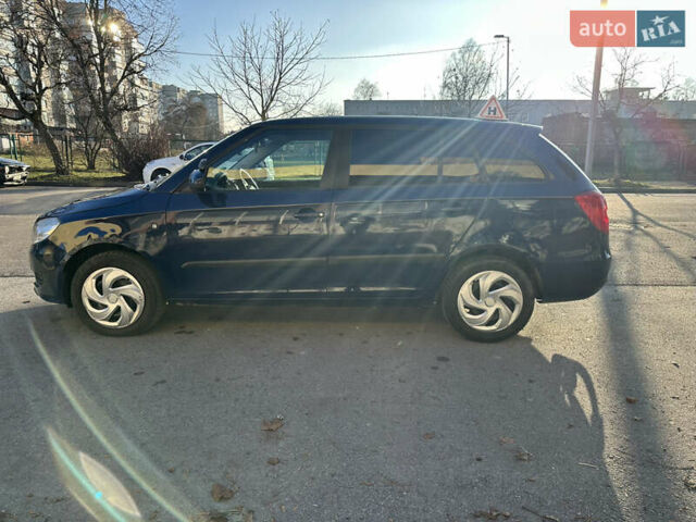 Синій Шкода Фабія, об'ємом двигуна 1.6 л та пробігом 328 тис. км за 5000 $, фото 2 на Automoto.ua