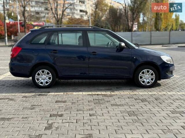 Шкода Фабия 2011 в Кривом Роге на Automoto.ua Синий Шкода Фабия, объемом двигателя 1.6 л и пробегом 216 тыс. км за 6100 $, фото 7 на Automoto.ua