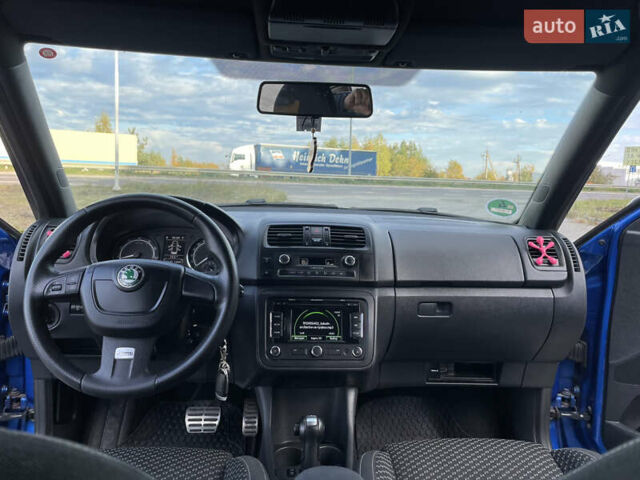 Шкода Фабия 2011 в Львове на Automoto.ua Синий Шкода Фабия, объемом двигателя 1.39 л и пробегом 230 тыс. км за 8000 $, фото 13 на Automoto.ua