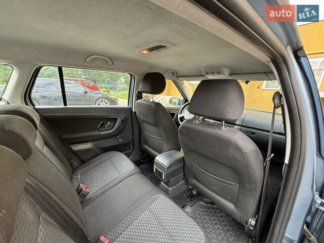 Синий Шкода Фабия, объемом двигателя 1.6 л и пробегом 205 тыс. км за 6200 $, фото 15 на Automoto.ua