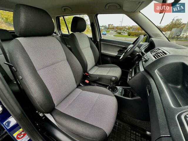 Шкода Фабия 2011 в Кривом Роге на Automoto.ua Синий Шкода Фабия, объемом двигателя 1.6 л и пробегом 216 тыс. км за 5999 $, фото 15 на Automoto.ua