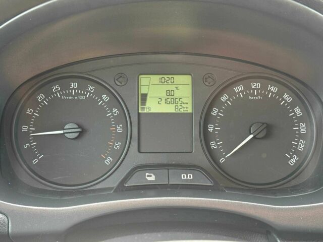 Шкода Фабия 2011 в Кривом Роге на Automoto.ua Синий Шкода Фабия, объемом двигателя 1.6 л и пробегом 216 тыс. км за 6100 $, фото 13 на Automoto.ua