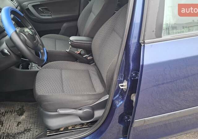 Синий Шкода Фабия, объемом двигателя 1.2 л и пробегом 212 тыс. км за 5000 $, фото 13 на Automoto.ua