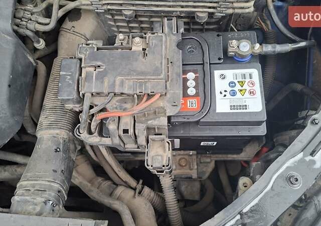 Синий Шкода Фабия, объемом двигателя 1.2 л и пробегом 212 тыс. км за 5000 $, фото 15 на Automoto.ua