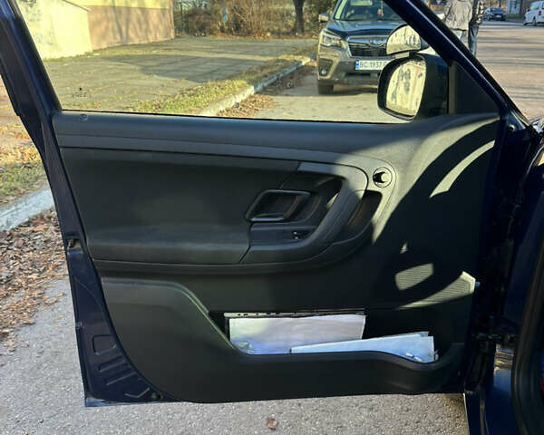 Синій Шкода Фабія, об'ємом двигуна 1.6 л та пробігом 328 тис. км за 5000 $, фото 3 на Automoto.ua