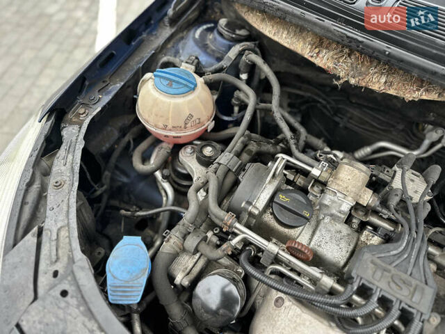 Синий Шкода Фабия, объемом двигателя 1.2 л и пробегом 232 тыс. км за 3999 $, фото 38 на Automoto.ua