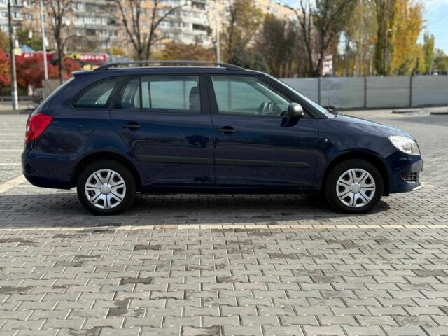 Шкода Фабия 2011 в Кривом Роге на Automoto.ua Синий Шкода Фабия, объемом двигателя 1.6 л и пробегом 216 тыс. км за 6100 $, фото 7 на Automoto.ua