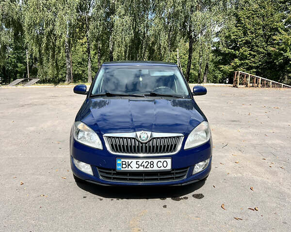 Синій Шкода Фабія, об'ємом двигуна 1.6 л та пробігом 260 тис. км за 4850 $, фото 6 на Automoto.ua