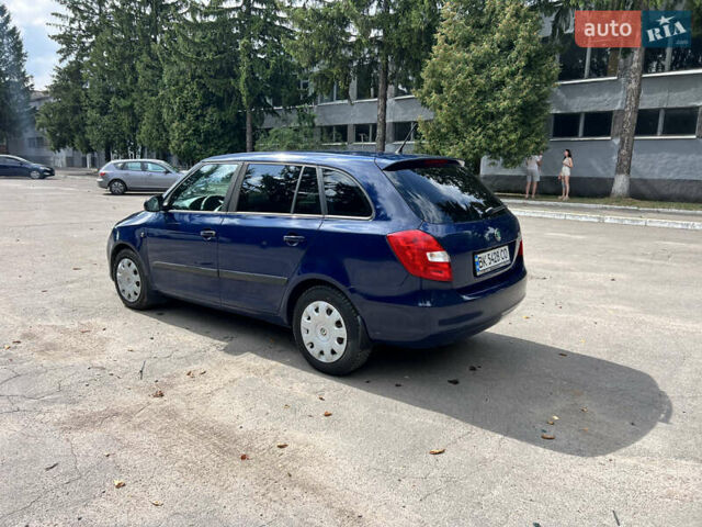 Синій Шкода Фабія, об'ємом двигуна 1.6 л та пробігом 260 тис. км за 4850 $, фото 5 на Automoto.ua