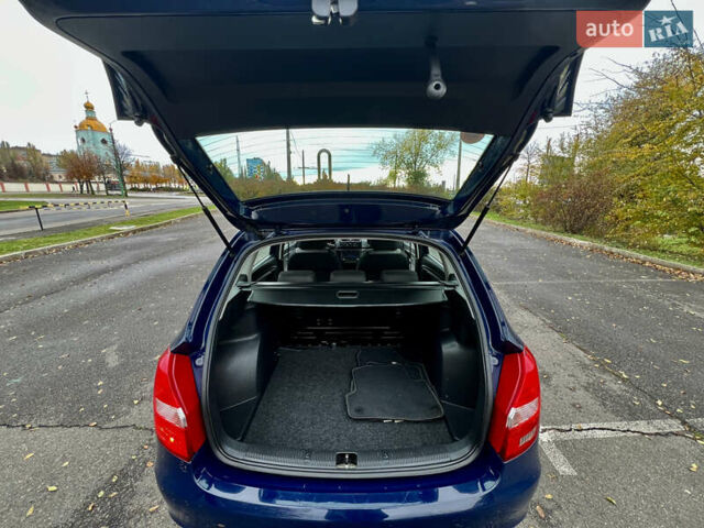 Шкода Фабия 2011 в Кривом Роге на Automoto.ua Синий Шкода Фабия, объемом двигателя 1.6 л и пробегом 216 тыс. км за 5999 $, фото 6 на Automoto.ua