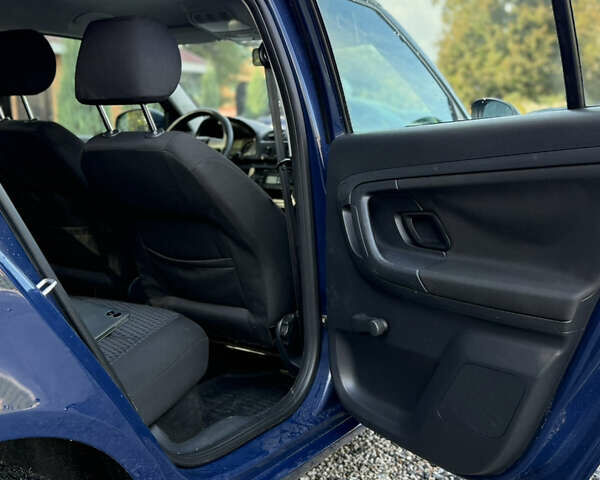 Синій Шкода Фабія, об'ємом двигуна 1.6 л та пробігом 271 тис. км за 4999 $, фото 7 на Automoto.ua