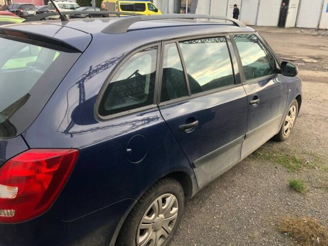 Синий Шкода Фабия, объемом двигателя 1.2 л и пробегом 290 тыс. км за 2850 $, фото 6 на Automoto.ua