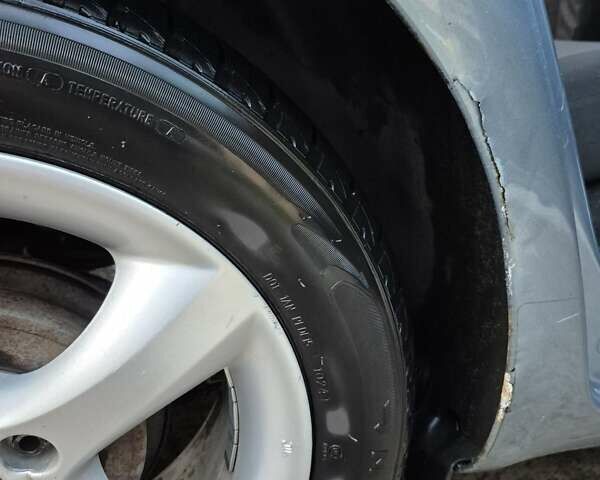 Синій Шкода Фабія, об'ємом двигуна 1.2 л та пробігом 430 тис. км за 4500 $, фото 3 на Automoto.ua