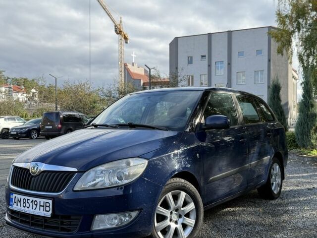 Синій Шкода Фабія, об'ємом двигуна 1.6 л та пробігом 275 тис. км за 5750 $, фото 1 на Automoto.ua