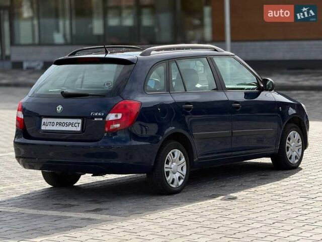 Шкода Фабия 2011 в Кривом Роге на Automoto.ua Синий Шкода Фабия, объемом двигателя 1.6 л и пробегом 216 тыс. км за 6100 $, фото 6 на Automoto.ua