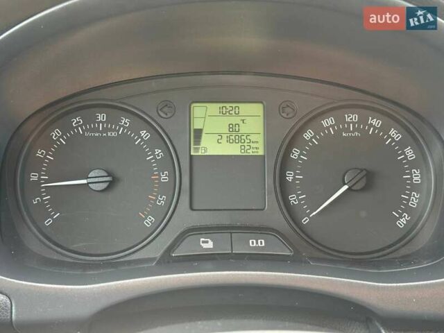 Шкода Фабия 2011 в Кривом Роге на Automoto.ua Синий Шкода Фабия, объемом двигателя 1.6 л и пробегом 216 тыс. км за 6100 $, фото 13 на Automoto.ua