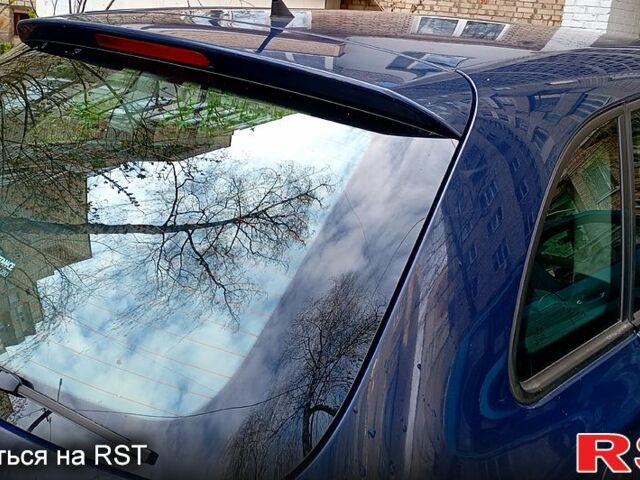 Синий Шкода Фабия, объемом двигателя 14 л и пробегом 212 тыс. км за 5300 $, фото 5 на Automoto.ua