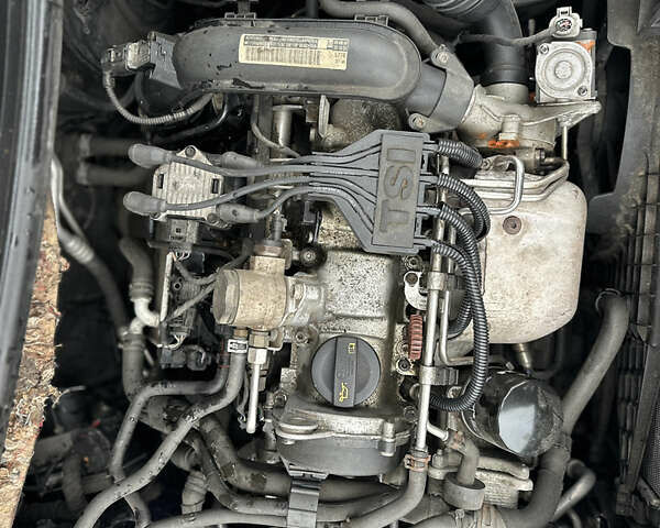 Синий Шкода Фабия, объемом двигателя 1.2 л и пробегом 232 тыс. км за 3999 $, фото 36 на Automoto.ua