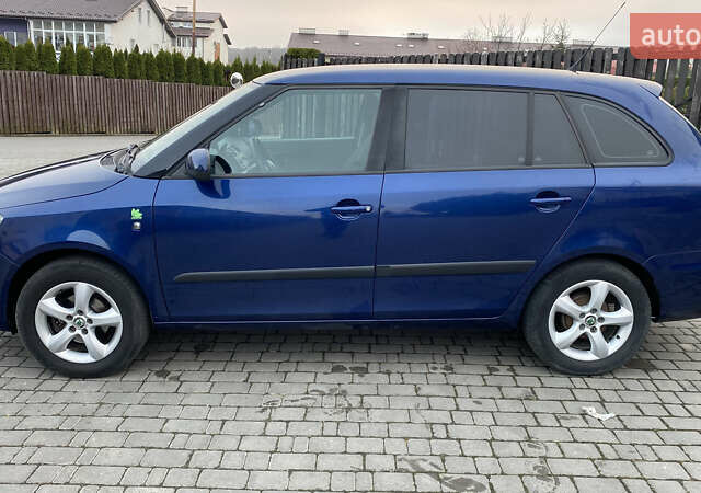 Синий Шкода Фабия, объемом двигателя 1.2 л и пробегом 212 тыс. км за 5200 $, фото 5 на Automoto.ua