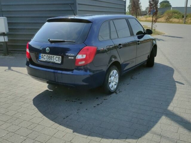 Синій Шкода Фабія, об'ємом двигуна 1.6 л та пробігом 167 тис. км за 4900 $, фото 3 на Automoto.ua